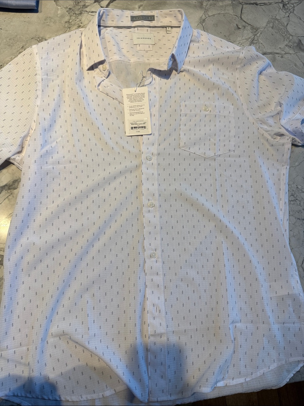 7 Diamonds Renzo White Short-Sleeve Button-Down with Small Gray Pattern